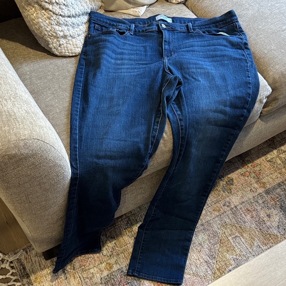 Denizen from Levi’s High Rise Straight Jeans-Size 18 - Picture 1 of 3